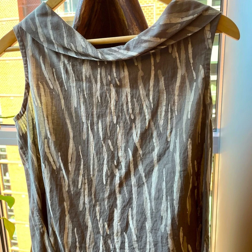 Unique Batik Top - Picture 1 of 3